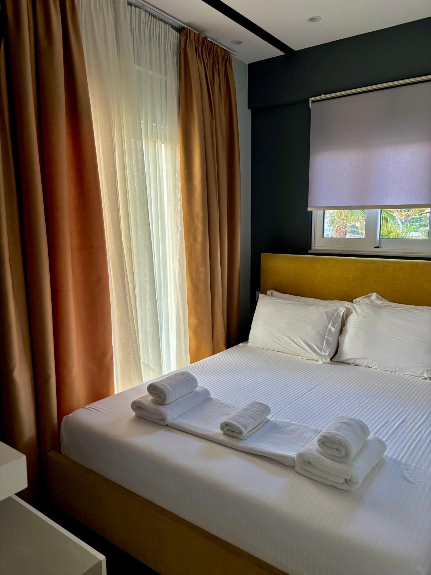 Blue Water Hotel Ksamil Extérieur photo